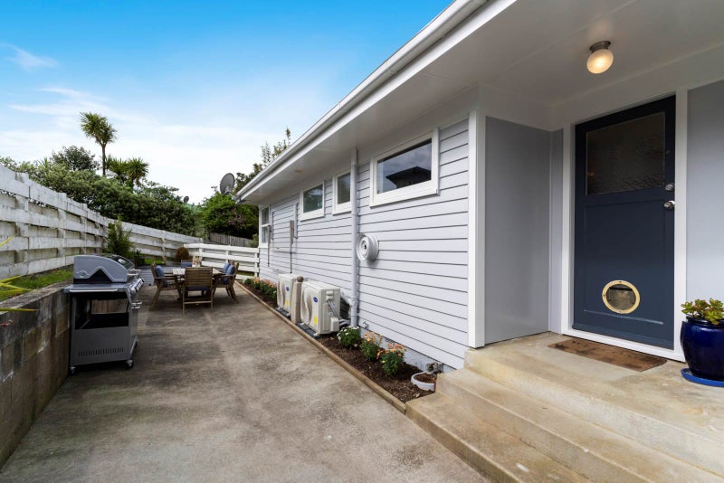 30 Japonica Drive, Beach Haven, Auckland - Carousel 27