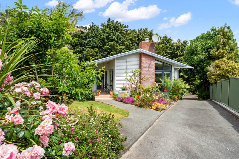 8 Jeeves Place, Tikipunga, Whangarei - Carousel 1