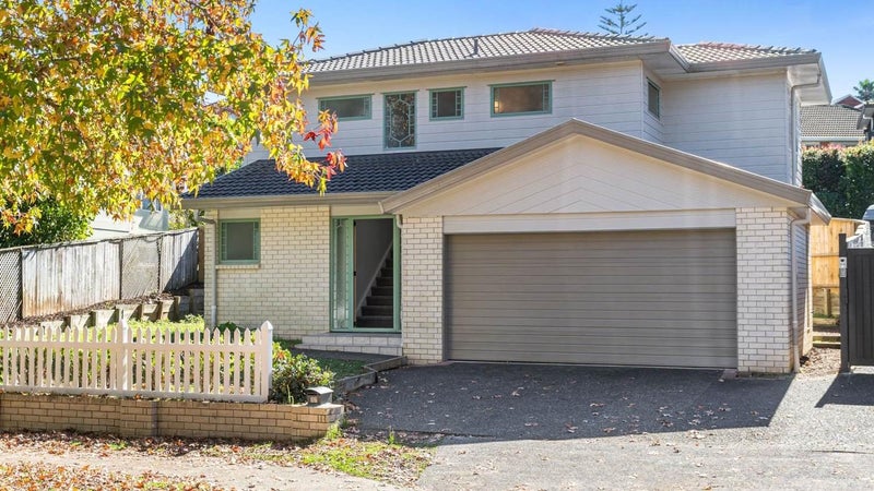 17 Arirang Rise, Pinehill, Auckland - Carousel 1