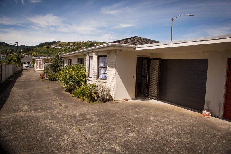 45C Oxford Street, Tawa, Wellington - Carousel 2