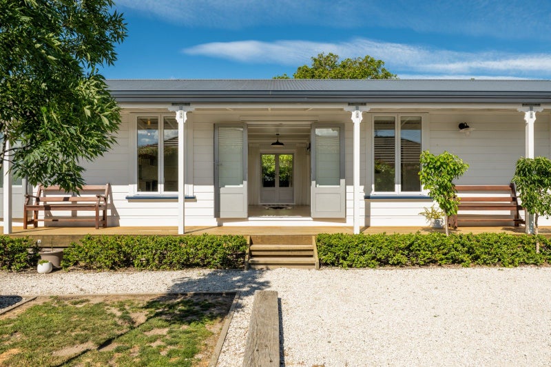 15 Kirk Street, Renwick - Carousel 2