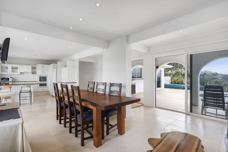 4/23 Beach Road, Castor Bay, Auckland - Carousel 19