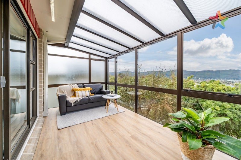 4 Gainsborough Grove, Belmont, Lower Hutt - Carousel 2