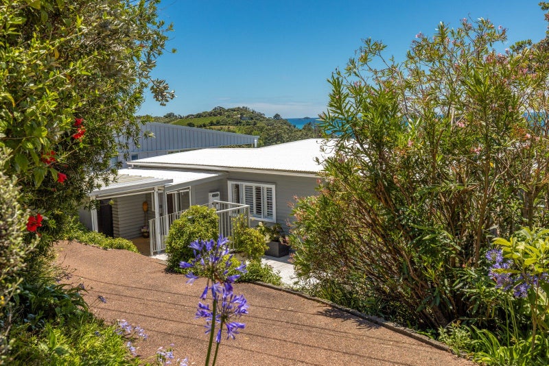 8 Karu Street, Oneroa, Waiheke Island - Carousel 26
