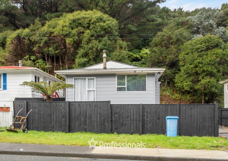 122 Hair Street, Wainuiomata, Lower Hutt - Carousel 19