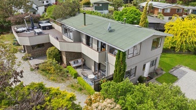 40 Hunter Crescent, Wanaka - Carousel 1