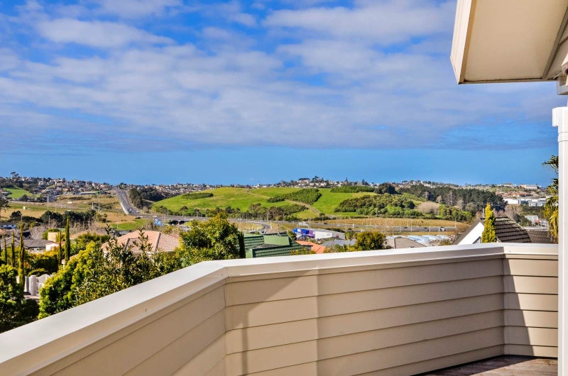 9 Houhere Close, Albany, Auckland - Carousel 2