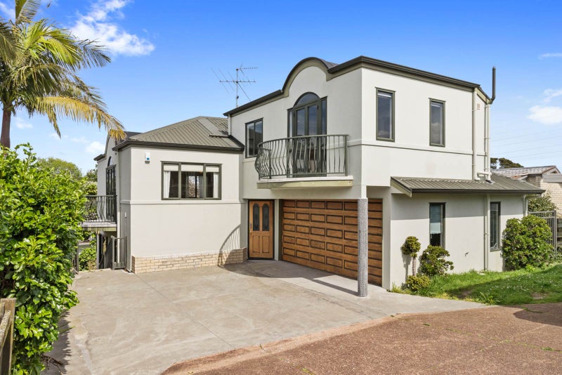 16A White Swan Road, Mount Roskill, Auckland - Carousel 1