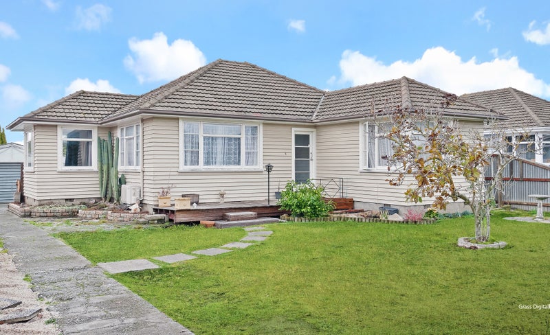 420 Main North Road, Redwood, Christchurch - Carousel 1