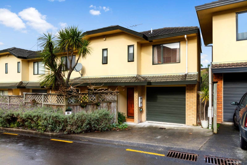 26/2 Arawa Street, New Lynn, Auckland - Carousel 2