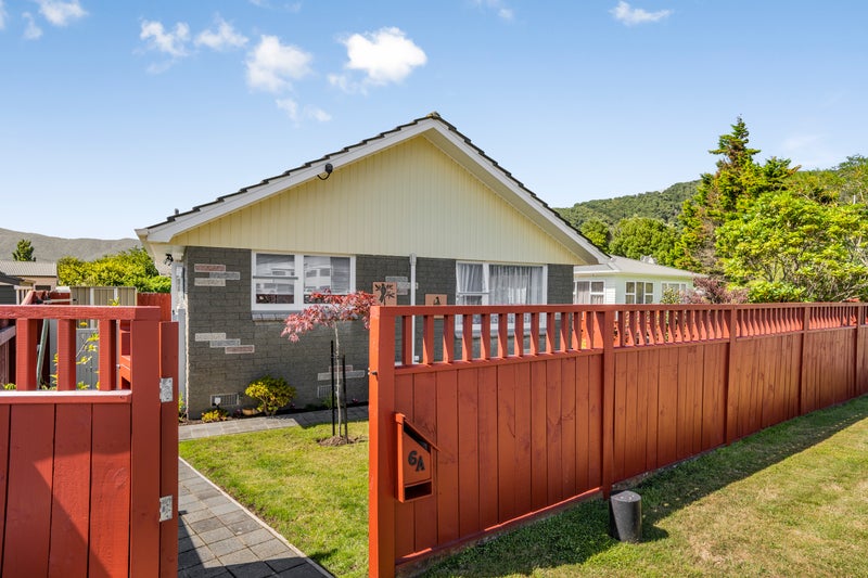1/6 Parkway, Wainuiomata, Lower Hutt - Carousel 1