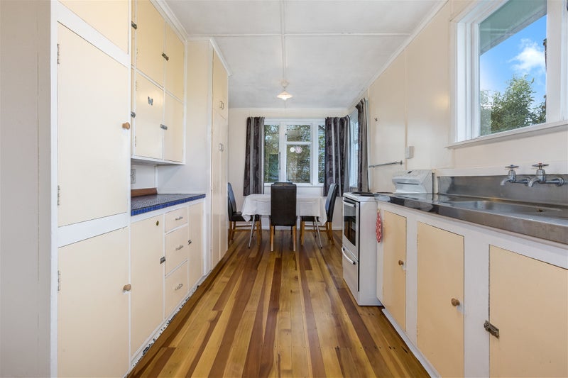 13 King Crescent, Ranui, Porirua - Carousel 2