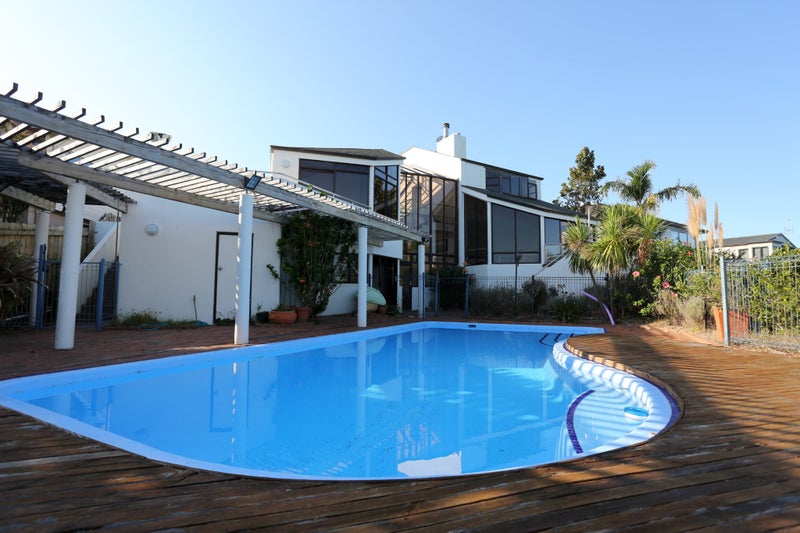 74 Ardern Avenue, Stanmore Bay, Whangaparaoa - Carousel 2