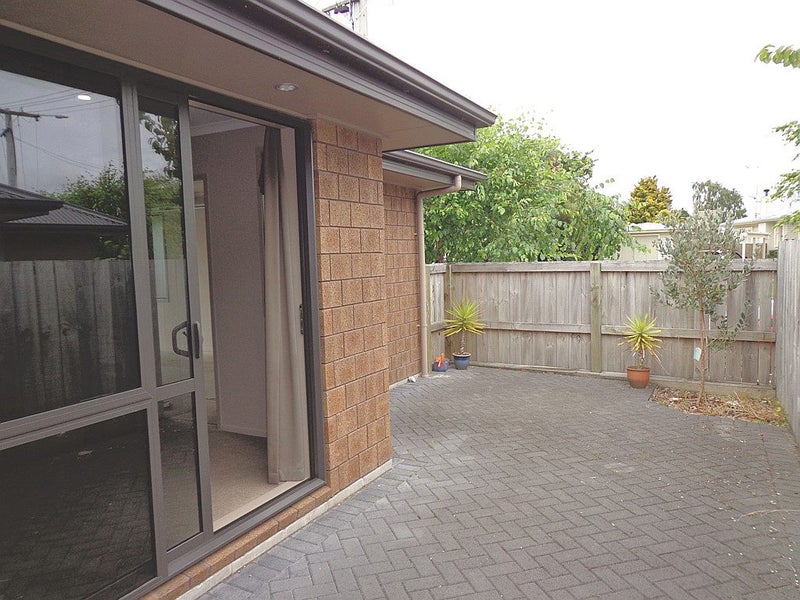 1/31 Jones Crescent, Melville, Hamilton - Carousel 7