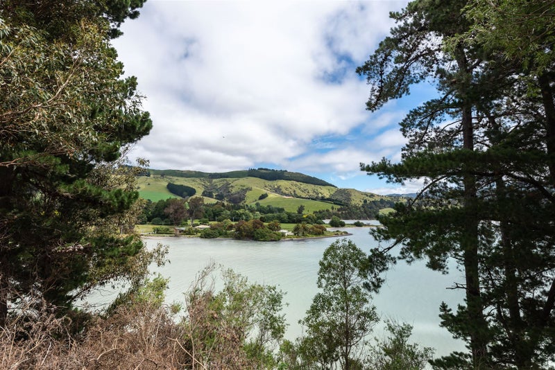 24 Ngaio Lane, Charteris Bay, Governors Bay - Carousel 2