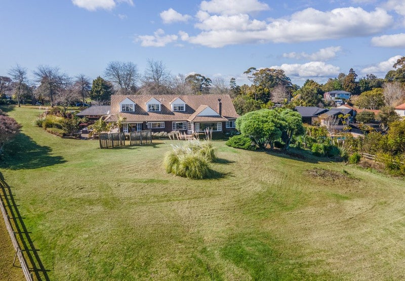 260 Point View Drive, Dannemora, Auckland - Carousel 2