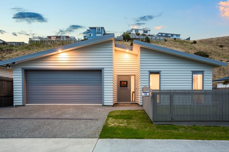 13 Atherton Terrace, Churton Park, Wellington - Carousel 1