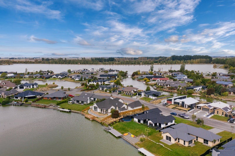 23 Torbay Avenue, Huntingdon - Carousel 29