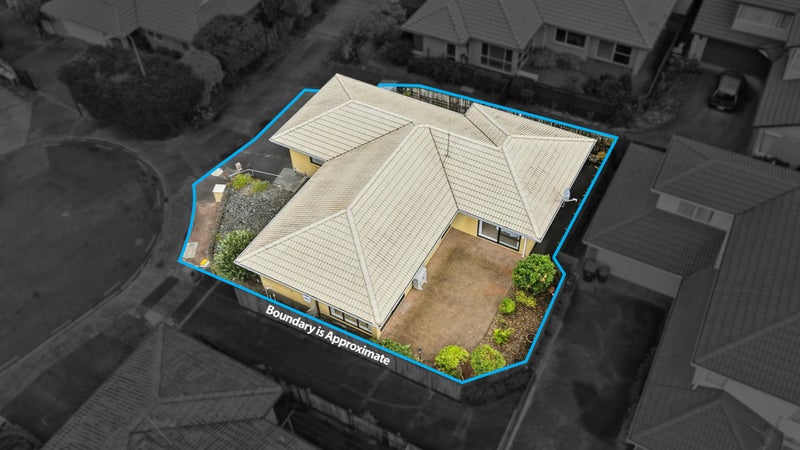 1/17 Penruddocke Road, Half Moon Bay, Auckland - Carousel 31