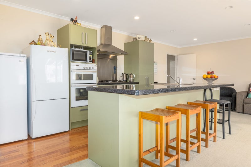 34 Aotea Drive, Aotea, Porirua - Carousel 2