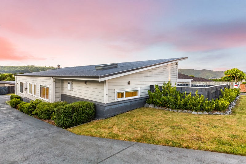 21 Tasman Close, Aotea, Porirua - Carousel 1