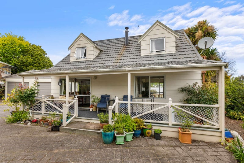 11 Anna Place, Hilltop, Taupo - Carousel 1