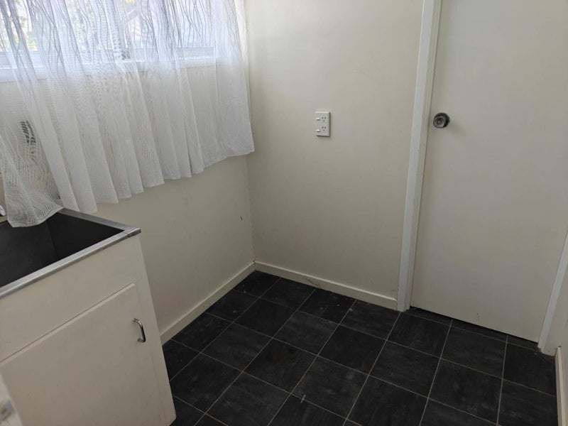 2/95 Olsen Avenue, Hillsborough, Auckland - Carousel 2