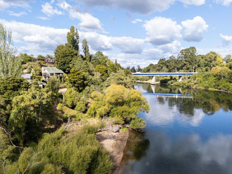 1B Sillary Street, Hamilton East, Hamilton - Carousel 39