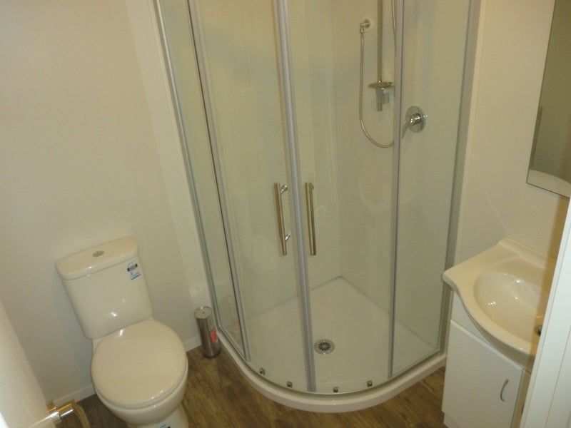 2/21 Vialou Street, Hamilton Central, Hamilton - Carousel 7