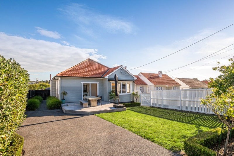 29B Tyburnia Avenue, Mount Albert, Auckland - Carousel 1