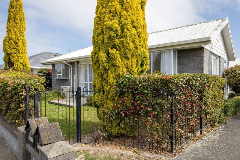35 Lowry Avenue, Redwood, Christchurch - Carousel 21