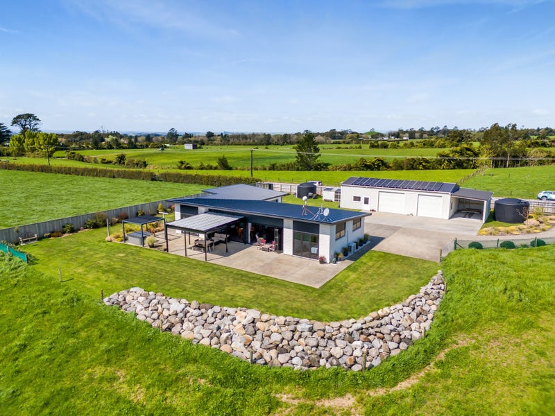 98 Durham Road Upper, Norfolk, Inglewood - Carousel 1