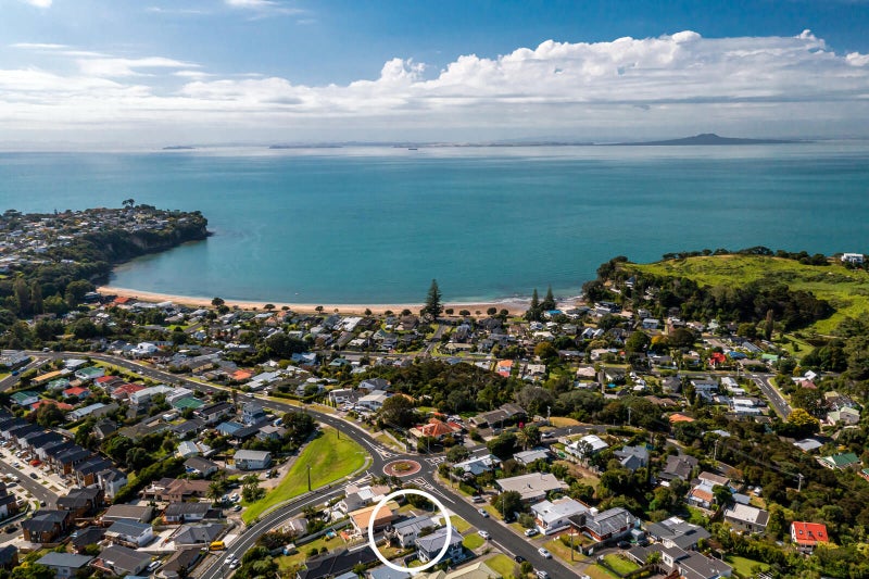 55 Wade River Road, Stanmore Bay, Whangaparaoa - Carousel 1