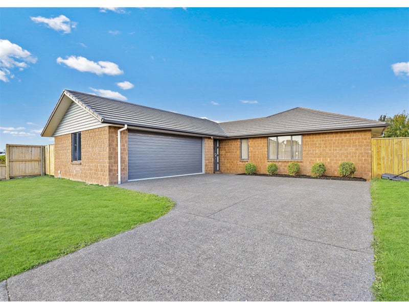 124 Wentworth Drive, Rototuna North, Hamilton - Carousel 1