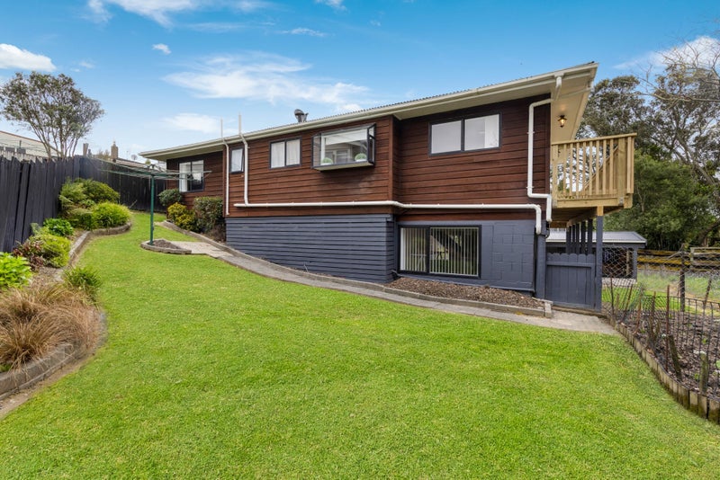 2/9 Choice Avenue, Henderson, Auckland - Carousel 1