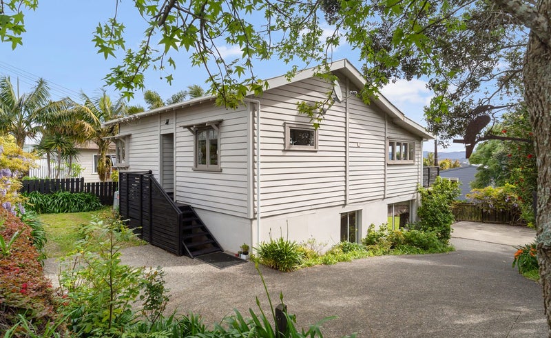 37 Roberton Road, Avondale, Auckland - Carousel 1