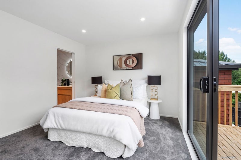 6B Landsdale Place, Massey, Auckland - Carousel 15