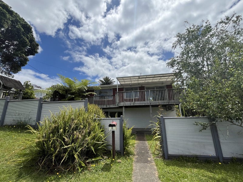 4 Sudan Avenue, Milford, Auckland - Carousel 1