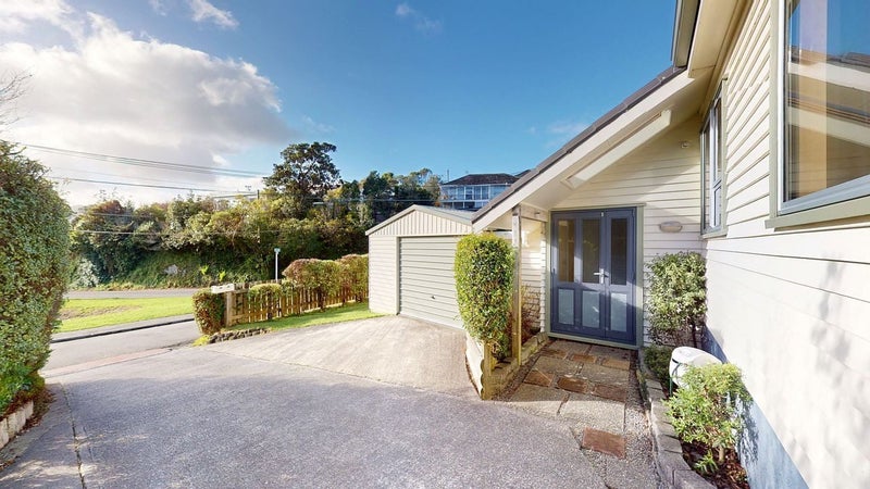 1 Berkshire Avenue, Wilton, Wellington - Carousel 1