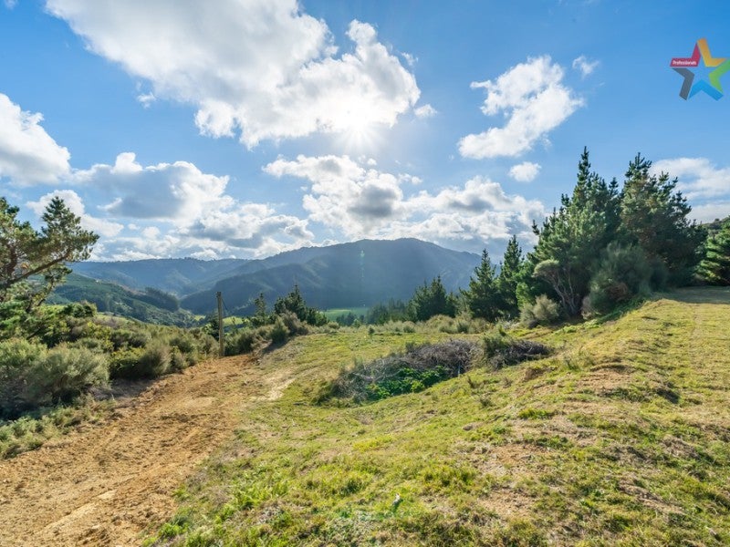 1342E Akatarawa Road, Akatarawa, Upper Hutt - Carousel 26