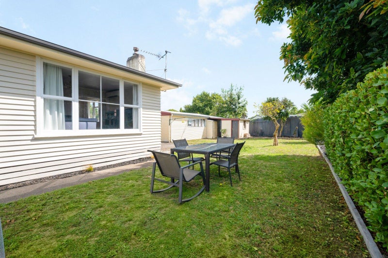 9 Coleridge Drive, Enderley, Hamilton - Carousel 1