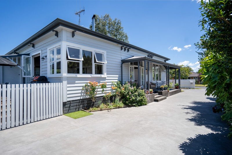 8 Vennell Street, Leamington, Cambridge - Carousel 2