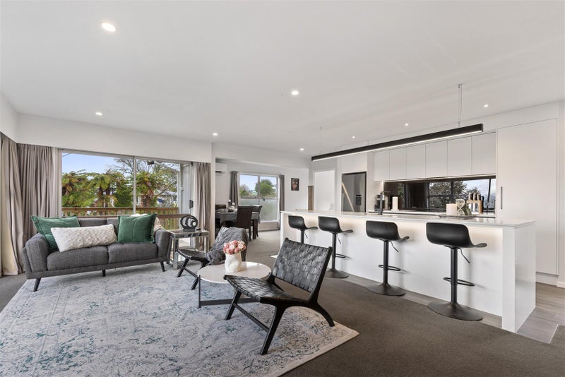 51 Mountain Road, Western Heights, Rotorua - Carousel 2