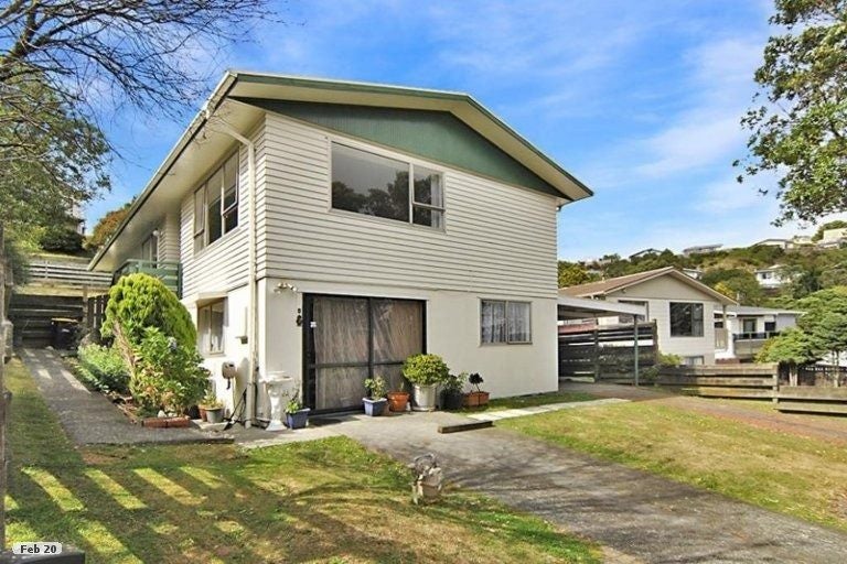 79 Stewart Drive, Newlands, Wellington - Carousel 1