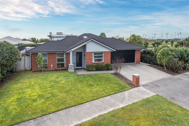 51 Mariposa Crescent, Aidanfield, Christchurch - Carousel 23