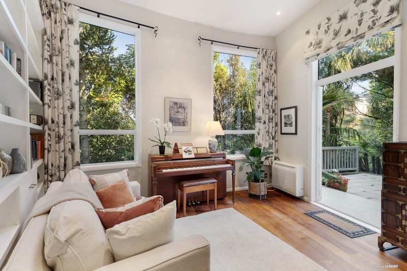 97 Braemar Road, Castor Bay, Auckland - Carousel 2