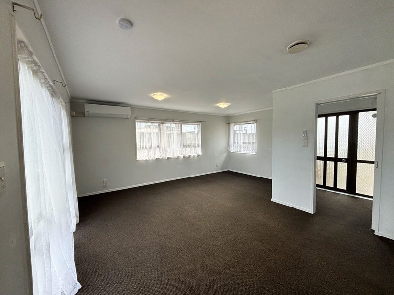 2/152 Rangitoto Road, Papatoetoe, Auckland - Carousel 2
