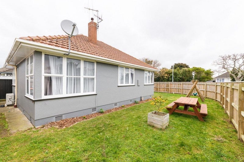 35 Cardiff Street, Awapuni, Palmerston North - Carousel 8