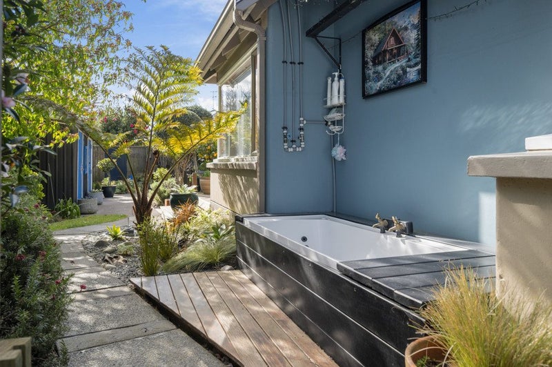 82C Kawaha Point Road, Kawaha Point, Rotorua - Carousel 23