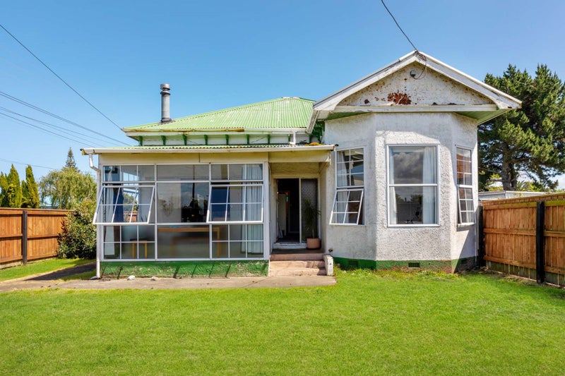 13 Abbot Street, Gonville, Whanganui - Carousel 1